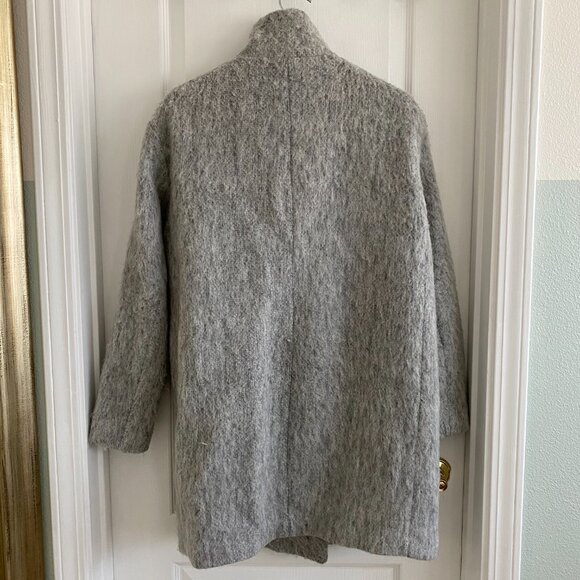H&M Wool-Blend Fuzzy Coat – Light Grey, Zip Front, Relaxed Fit - Picture 2 of 9